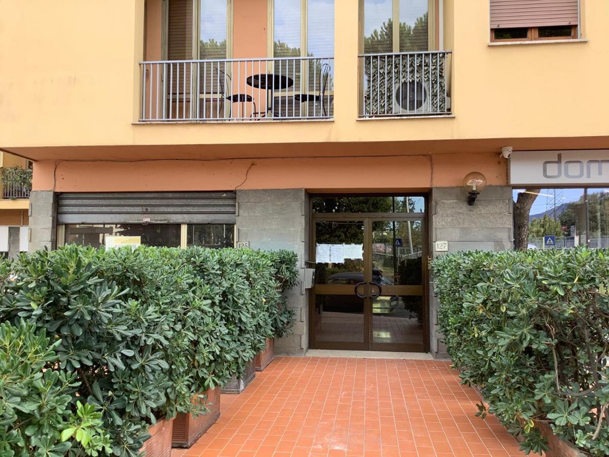Lusa Suite With Free Private Parking Florencia Exterior foto